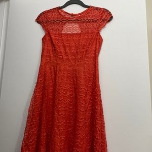 Jessica Simpson, Size 2, orange